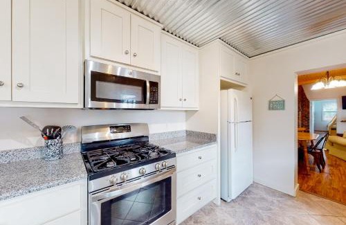 Moneta House | Evergreen