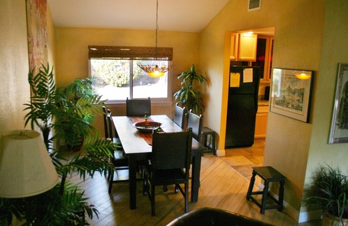 Las Vegas House | Excellent Location, Unique & Private, Exc. Patio Ideal 4 Families/Business pros