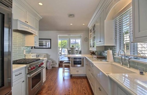 Avalon House | Exceptional expanded rancher located in a wonderful southend Avalon location