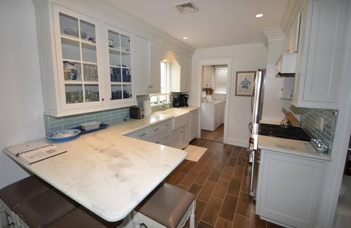 Avalon House | Exceptional expanded rancher located in a wonderful southend Avalon location