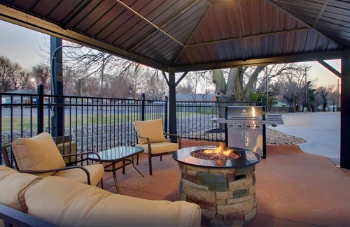 Wichita House | Exceptional King Room with the Finest Amenities