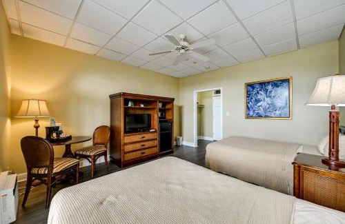 Naples Apartment | Exclusive 10K Islands Access Hotel-Style Studio