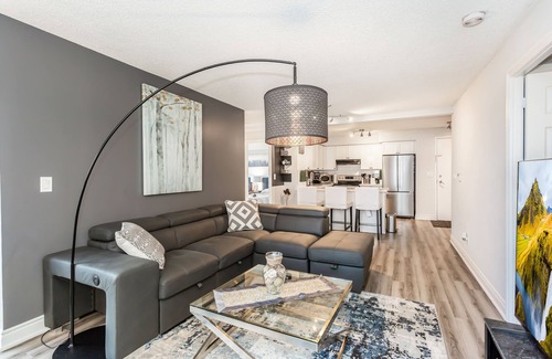 Downtown Mississauga Condo | Exclusive 3BR+Den Condo steps from Square One Mall
