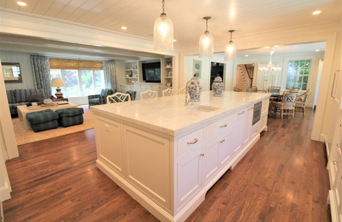 Osterville House | Exclusive Luxury Property On Gated Grand Island *POOL* (2300)