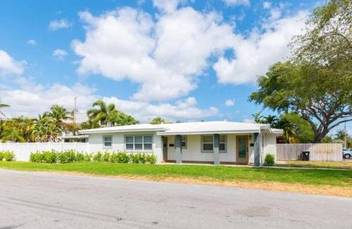 Lake Ridge House | Executive Retreat Unit 1 - Fort Lauderdale