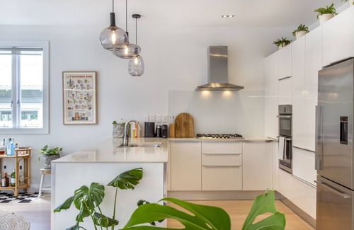 Westmere House | Executive State-Of-The-Art Home - Spa