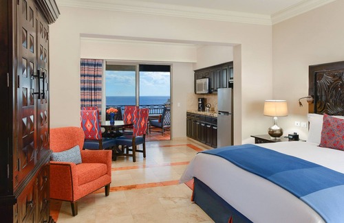 Los Cabos Hotel | Executive Suite at PB Sunset Beach