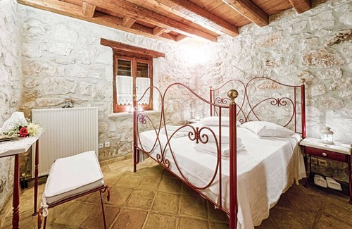 Skinaria House | Executive Suite In Zakynthos