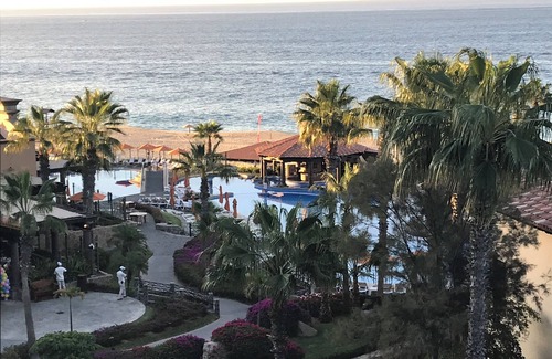 Paraiso Escondido Apartment | Executive Suite in amazing Cabo San Lucas with Ocean Views.