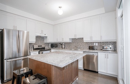 Ajax House | Executive Townhomes with Awesome Features