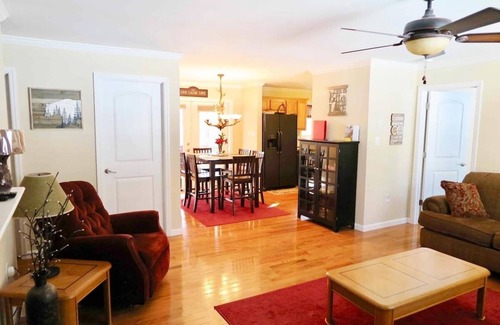 Lake Ariel House | Exhale by the Fire at Crestview Cottage, 3-person Canoe Included