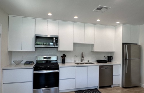 Sherman Oaks House | Experience Modern Comfort and Convenience in This Stylish Serene Home!