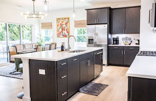 Apex House | Experience `The Grande 532` in Downtown Apex!
