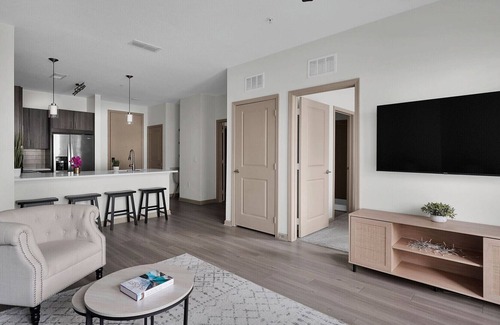 Deerwood Apartment | Experience tranquility and convenience at our delightful suburban retreat in Jacksonville