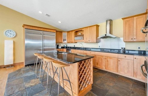 Intervale House | Experience tranquility in the White Mountains, incredible views await.