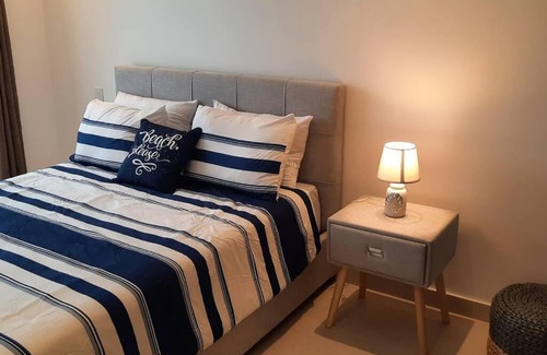 Jaco Apartment | Experimente místico en este apartamento increíble con vista al lago