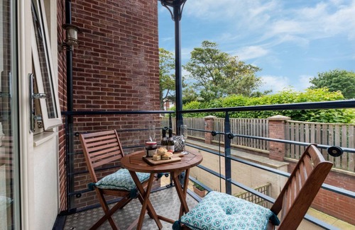 Whitby Cottage | Explorers Rest Apartment