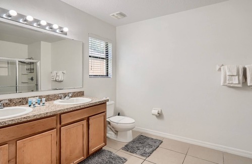 Cypress Pointe Villa | Exquisite 6 Bed Private Pool Villa With a Game Room in Cypress Pointe