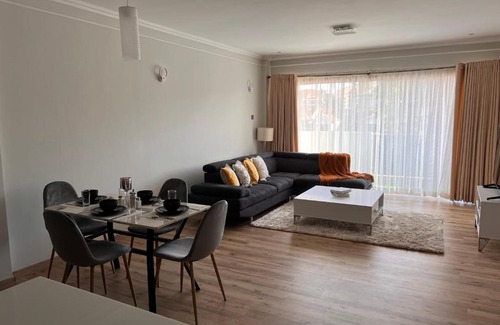 Kileleshwa Apartment | Exquisite Grey Pearl 2Bedroom, Kileleshwa