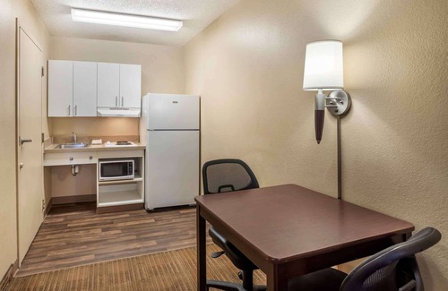 Raisin Hotel | Extended Stay America Suites Fresno North