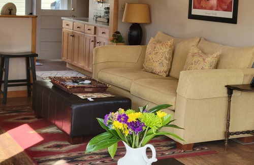 Estes Park Cottage | Extended Stays Only 30 + days. Email owner for special pricing & availability.