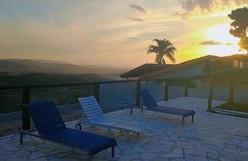 Terra Preta House | Férias com Piscina e Diversão, Reserve a Chácara Delira!