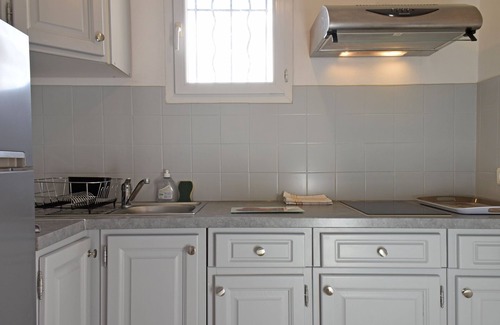 Arca Apartment | F2 for 4 people quiet with terrace and large garden, Clim. Wireless.