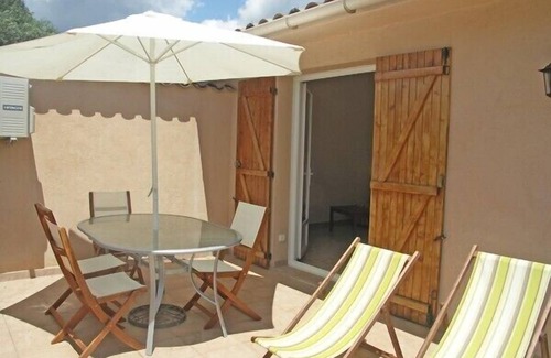 Arca Apartment | F2 for 4 people quiet with terrace and large garden, Clim. Wireless.