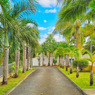 Saint-Pierre De La Reunion Apartment | F2 Résidence Oasis Terre Rouge à Saint Pierre