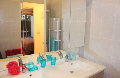 Le Vesinet Apartment | F3 standing LE VESINET (VERSAILLES 12 km - PARIS 18 km)