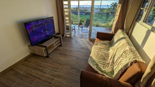 Faaa House | Faaa Airport Lodge - Fare Mahana