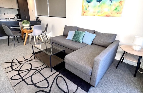 Phillip Apartment | Fab in Phillip - 2bd 2bth Apt