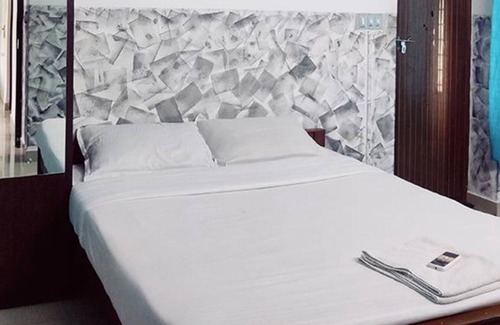 Kochi Hotel | Fabexpress Aabriz Residency