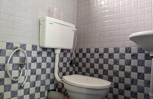 Kochi Hotel | Fabexpress Aabriz Residency