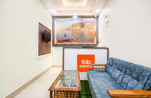 Varanasi Hotel | Fabexpress Aditya Guest House