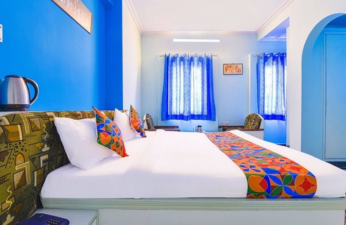 Sindhi Camp Hotel | Fabexpress Anuja