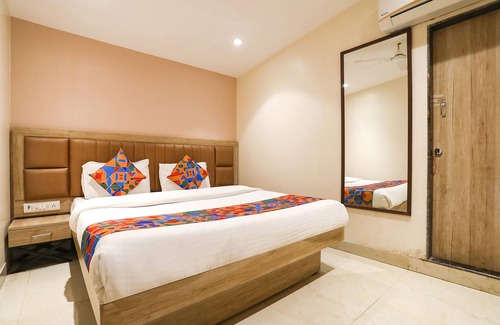 Prabhadevi Hotel | Fabexpress Divine Hospitality