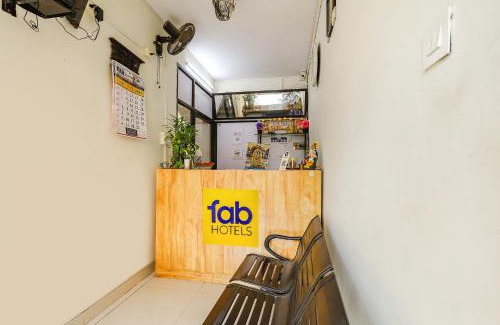Medavakkam Hotel | FabExpress Fen Breeze - Nr OMR