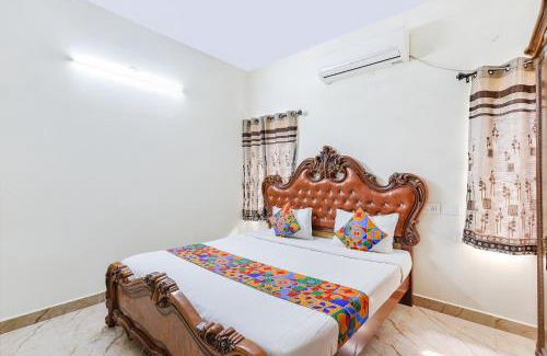 Medavakkam Hotel | FabExpress Fen Breeze - Nr OMR