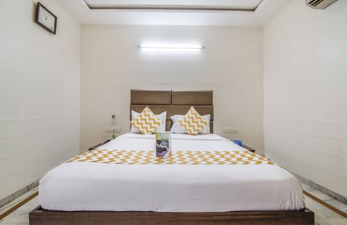 Vaishali Nagar Hotel | FabExpress Harpalsar Havelli