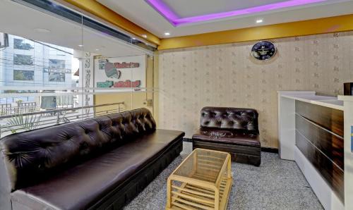Sadduguntepalya Hotel | FabExpress Palm Emirates