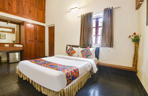 Baga Hotel | FabExpress Royal Baga Residency