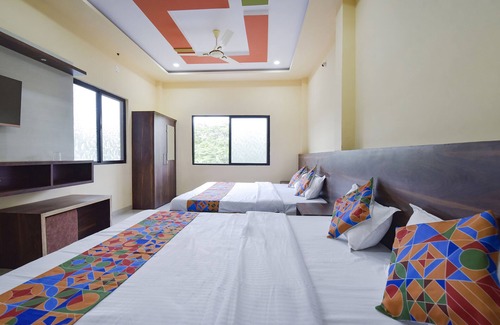 Ujjain Hotel | FabExpress Shree Krishna Guest House