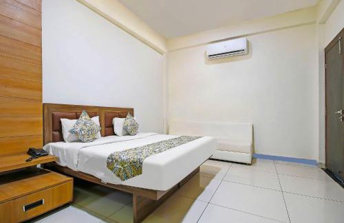 Bhopal Hotel | FabExpress Sugar Cube