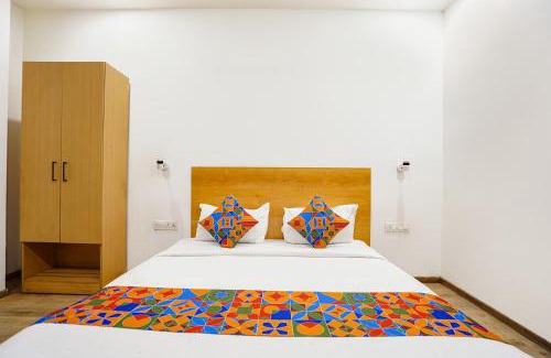 Delhi Hotel | FabExpress The Luxe Inn