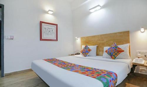 Noida Hotel | FabHotel F9 Sector 51