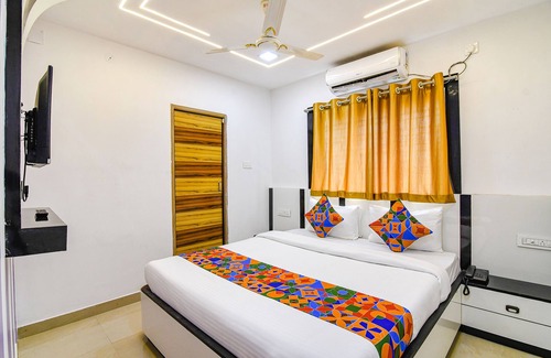 Kolkata Hotel | FabHotel Heritage Ruby