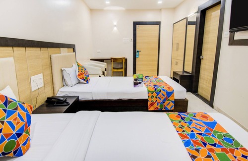 Nigdi Hotel | FabHotel Krishna Regency