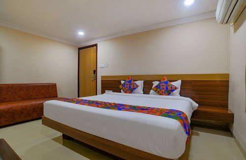 Indore Hotel | Fabhotel Pishori