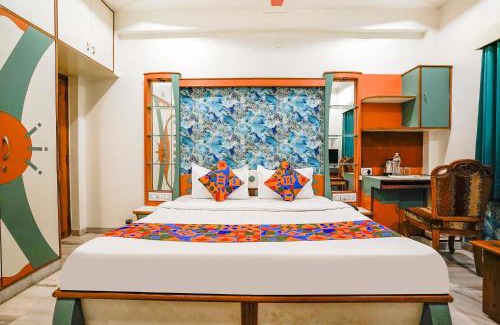Ahmedabad Hotel | FabHotel Rest & Peace